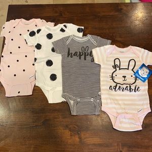 Brand new 0-3 month onesies